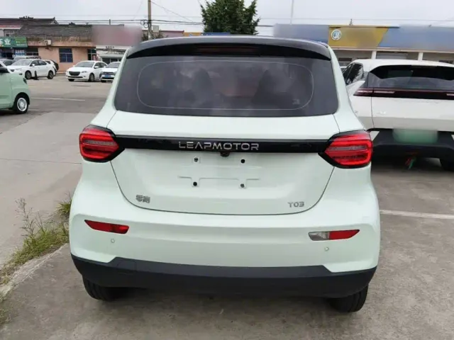 Leapmotor T03 — Фото автомобиля 5