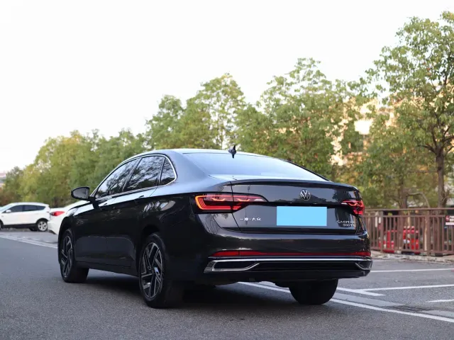 Volkswagen Sagitar — Фото автомобиля 5