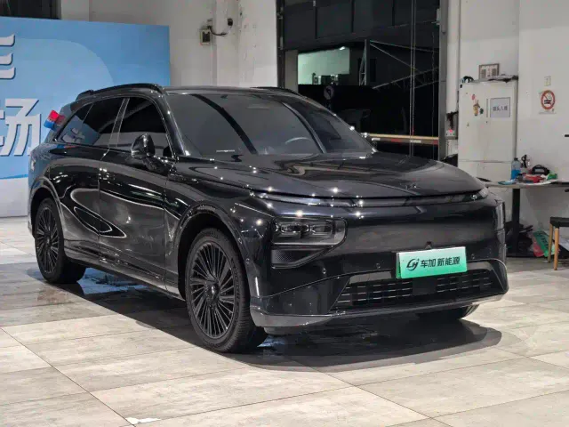 Xpeng G9 — Фото автомобиля 3