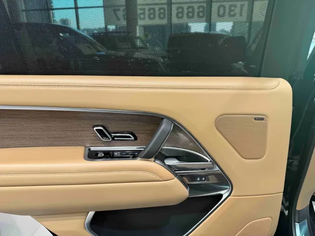 Land Rover Range Rover — Фото автомобиля 14