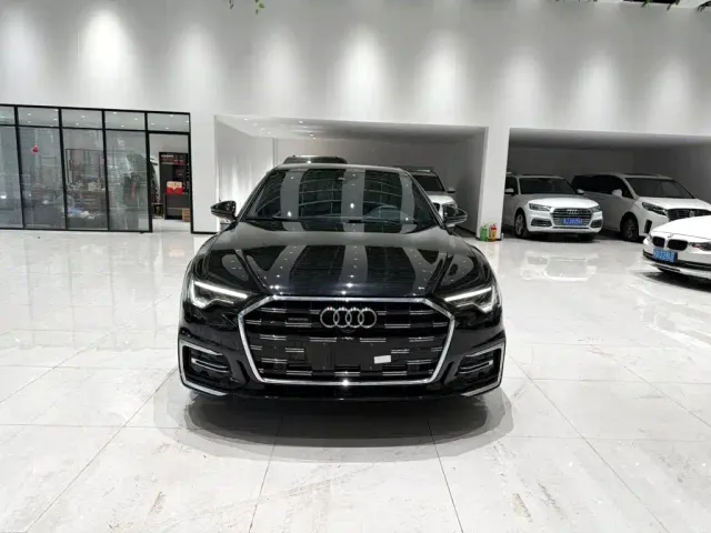 Audi A6L — Фото автомобиля 2