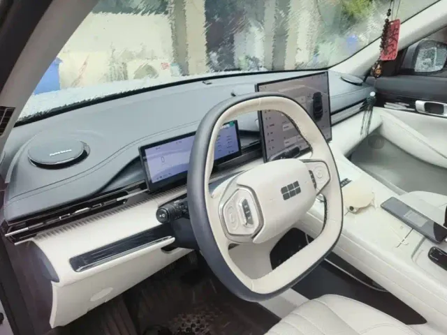 Geely Galaxy E5 — Фото автомобиля 9