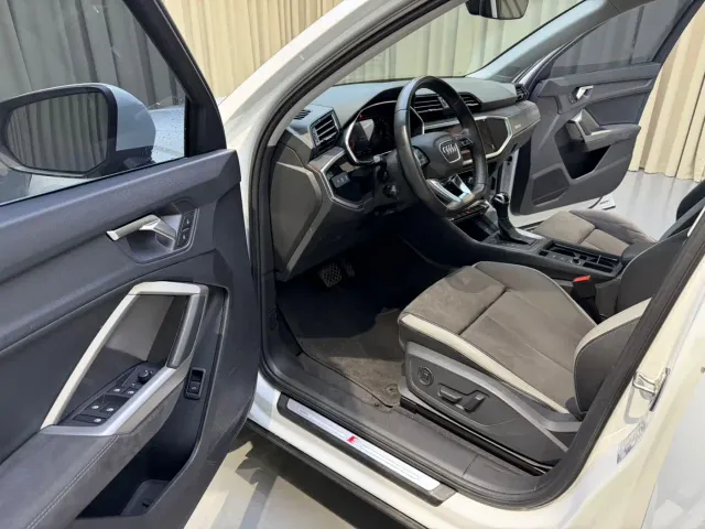 Audi Q3 — Фото автомобиля 4