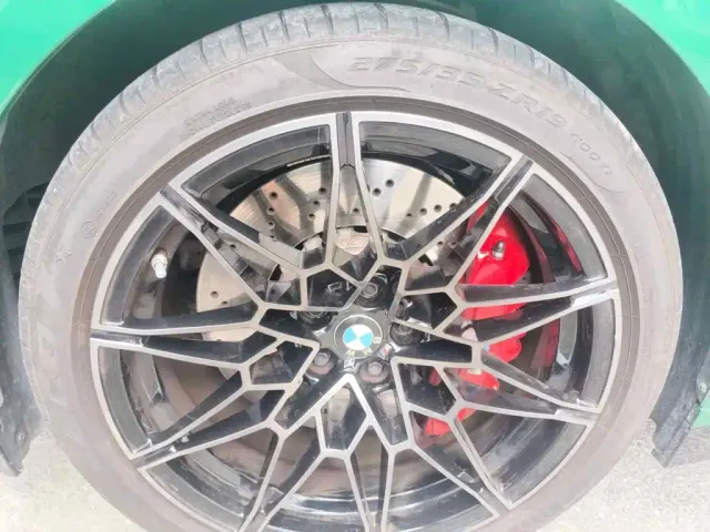 BMW M4 — Фото автомобиля 7