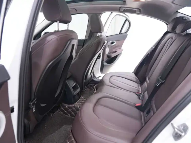 BMW 1 Series — Фото автомобиля 19