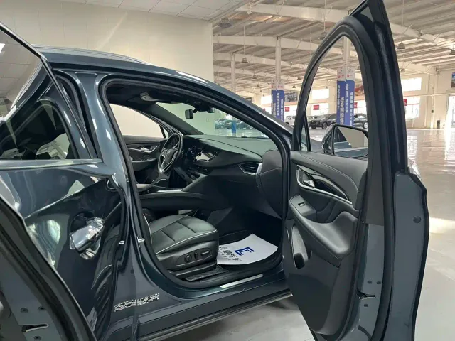 Buick Enclave — Фото автомобиля 7