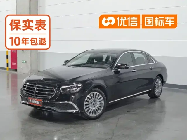 Фотография автомобиля — Mercedes-Benz E-Class