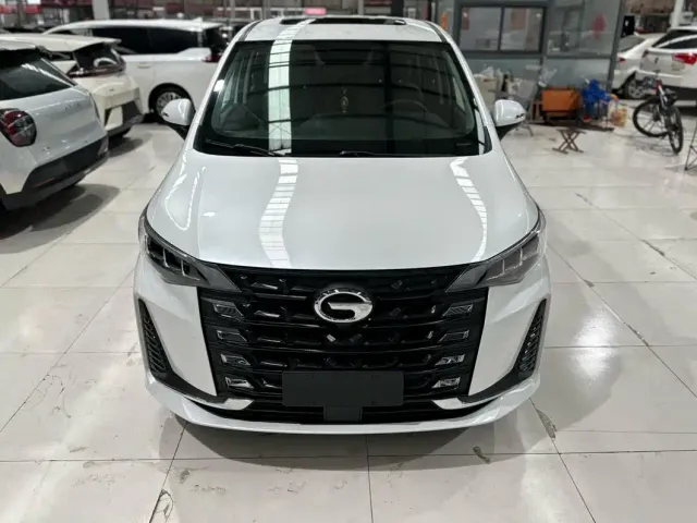 GAC Trumpchi M6 — Фото автомобиля 2