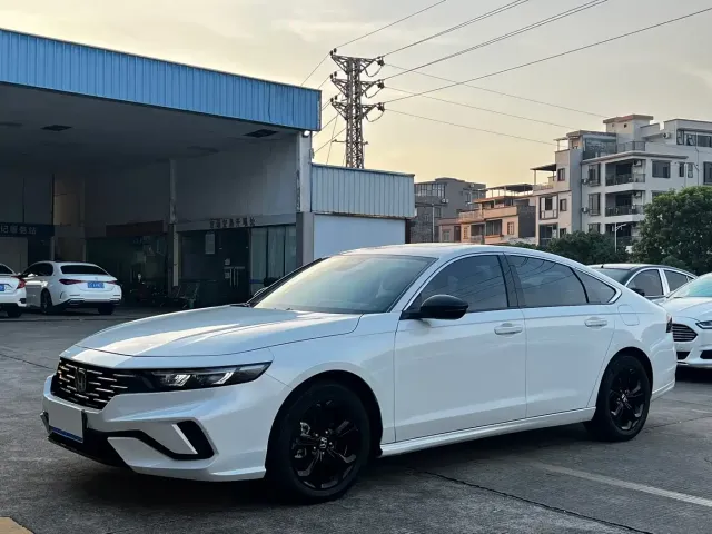 Фотография автомобиля — Honda Accord