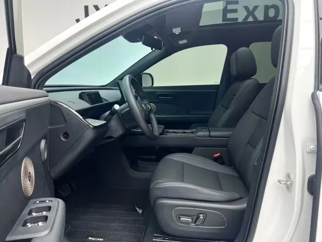 Toyota BoZhi 3X — Фото автомобиля 3