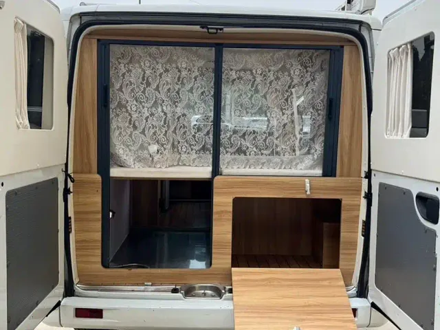 Maxus Xintu V80 — Фото автомобиля 6