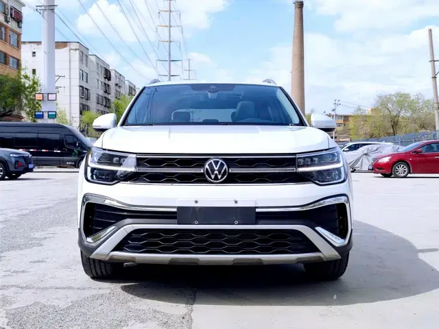 Volkswagen Tharu — Фото автомобиля 2