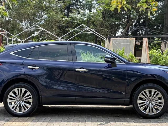 Toyota Harrier — Фото автомобиля 6