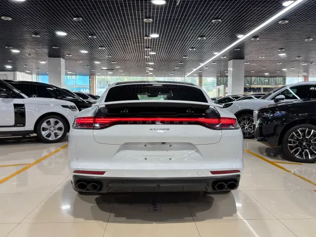 Porsche Panamera — Фото автомобиля 16