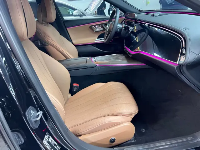 Mercedes-Benz E-Class — Фото автомобиля 16