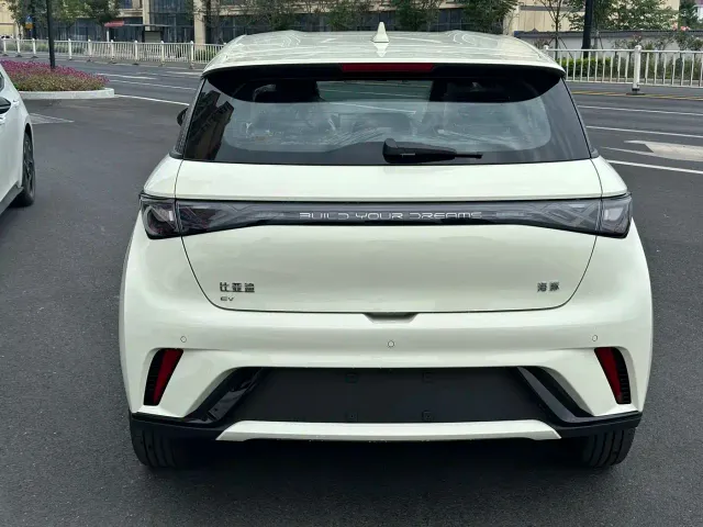 BYD Dolphin — Фото автомобиля 5