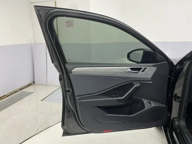 Volkswagen Sagitar — Фото автомобиля 16