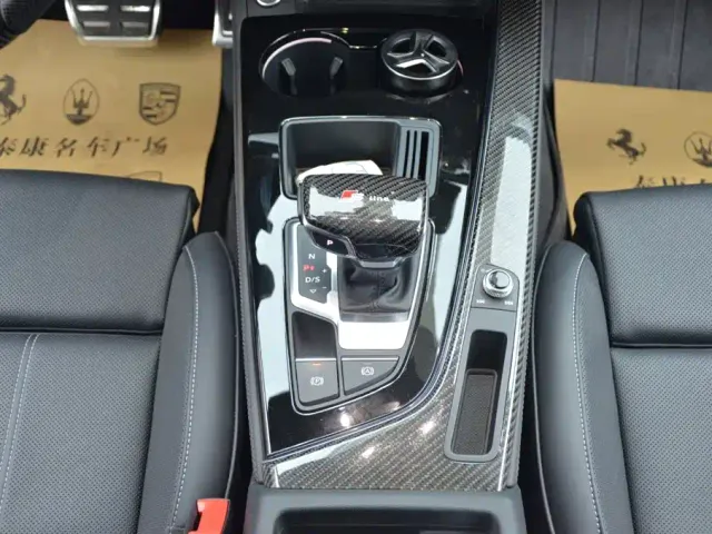 Audi Audi A4L 2024 40 TFSI Luxury Dynamic — Фото автомобиля 9