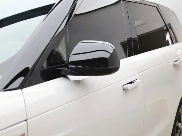 Land Rover Range Rover Sport — Фото автомобиля 26
