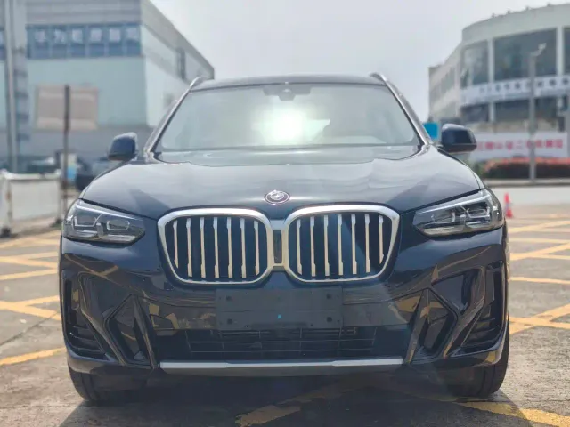 BMW X3 — Фото автомобиля 2