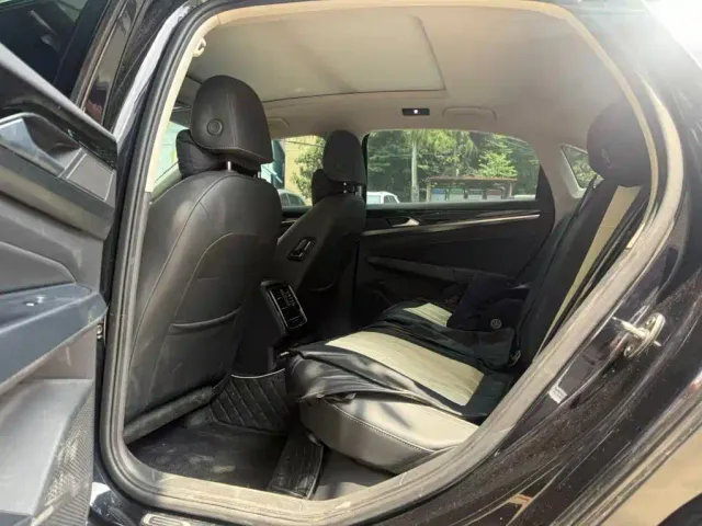 Volkswagen Passat — Фото автомобиля 6