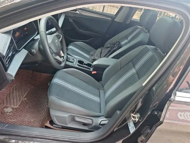 Volkswagen Sagitar — Фото автомобиля 10