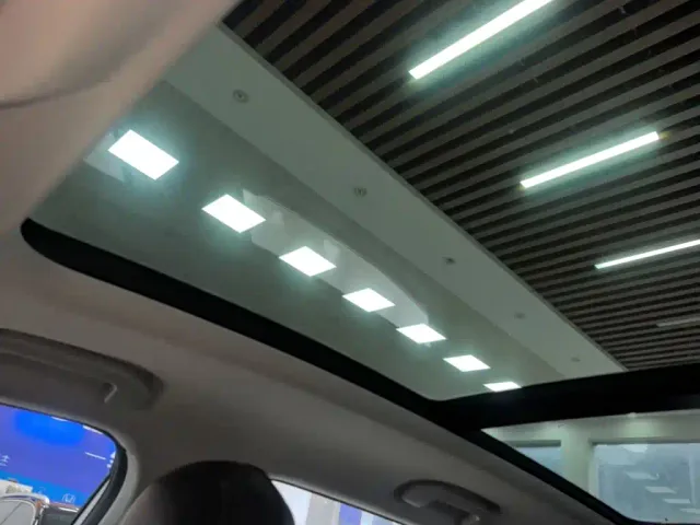 Roewe RX5 — Фото автомобиля 17