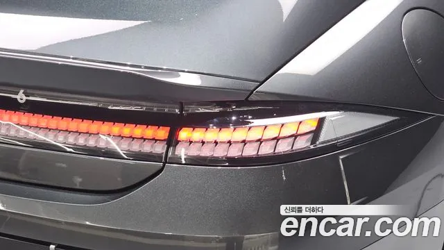 Hyundai Ioniq 6 — Фото автомобиля 8