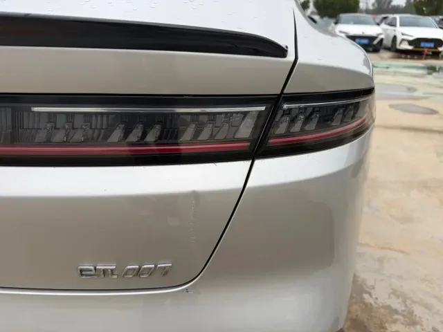 Dongfeng eπ 007 — Фото автомобиля 13