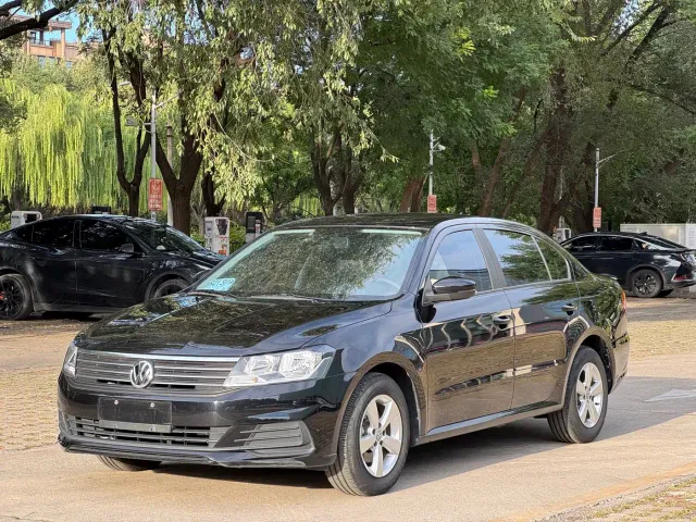 Фотография автомобиля — Volkswagen Lavida