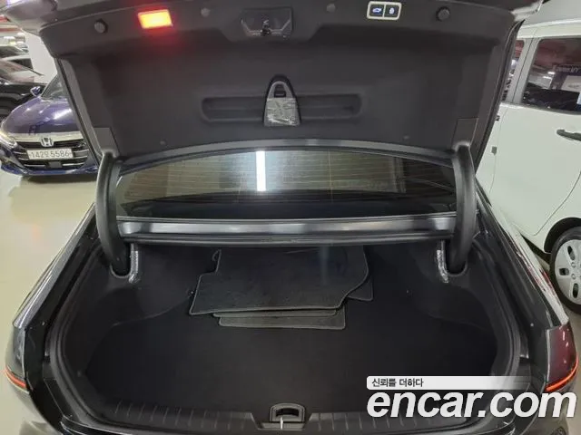 Hyundai Grandeur GN7 — Фото автомобиля 16