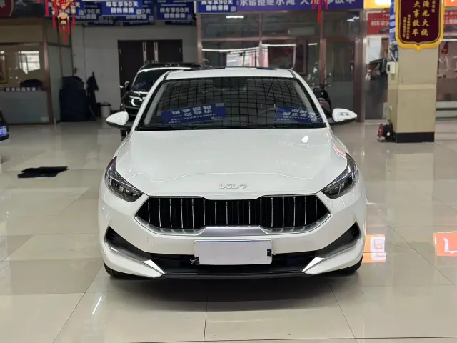 Kia K3 — Фото автомобиля 2
