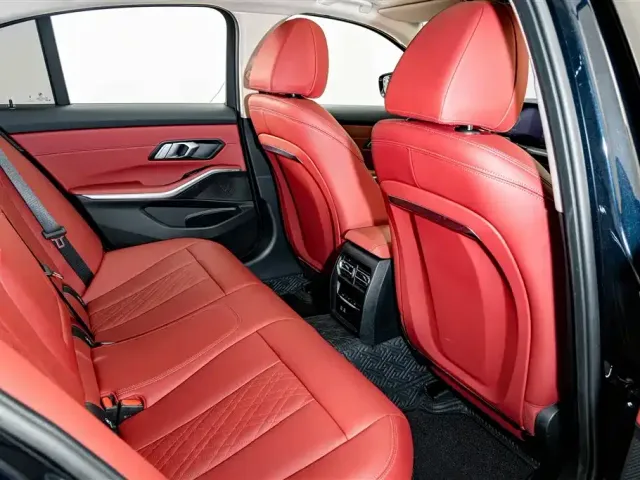 BMW 3 Series — Фото автомобиля 21