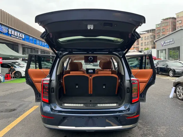 GAC Trumpchi Xiangwang S9 — Фото автомобиля 29