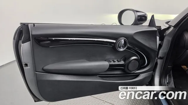 MINI Cooper Convertible — Фото автомобиля 13