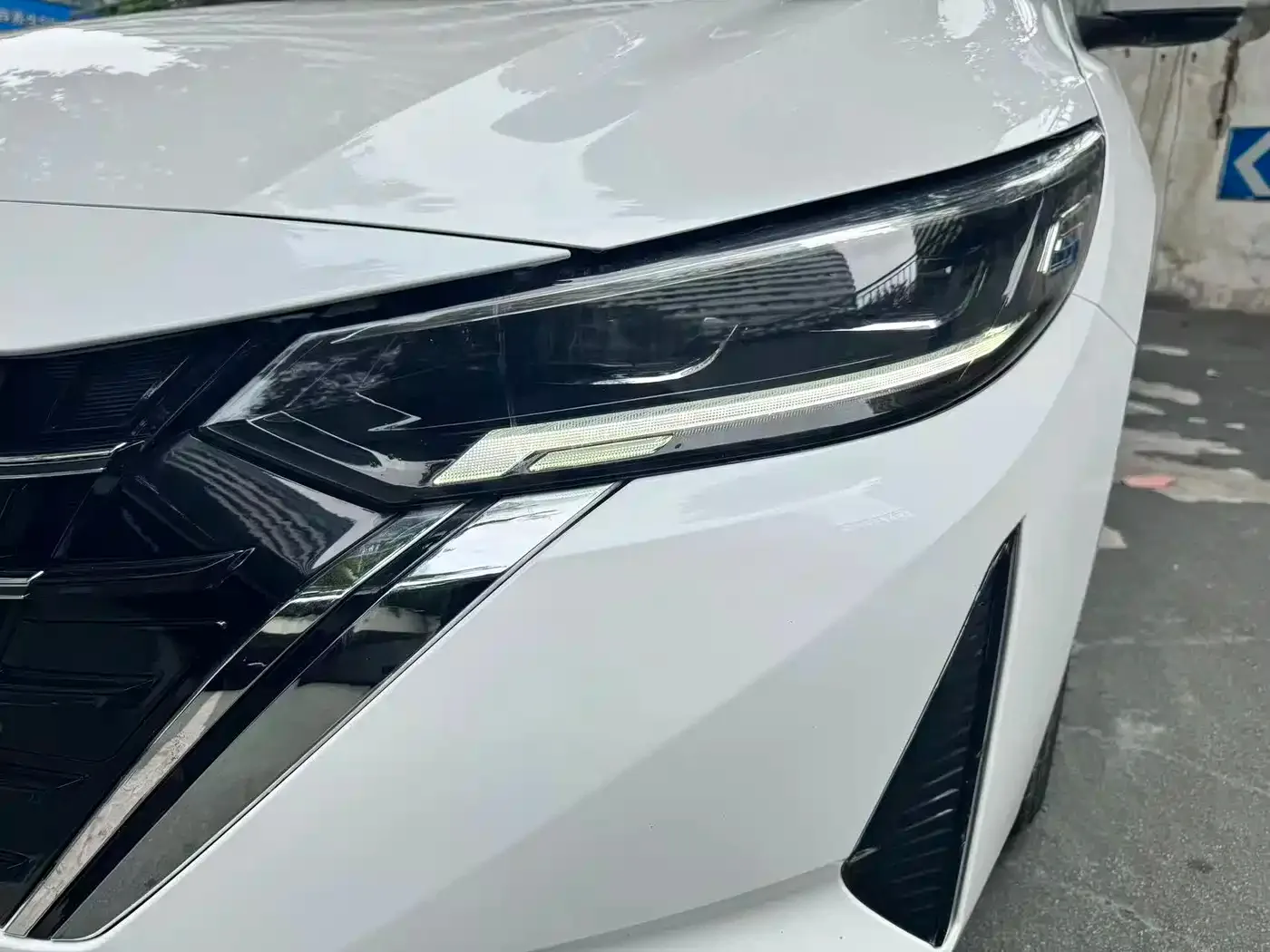 Nissan Sylphy 2023 1.6L CVT Deluxe Edition — Фото автомобиля 4