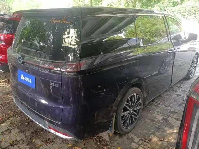 GAC Trumpchi E8 — Фото автомобиля 3