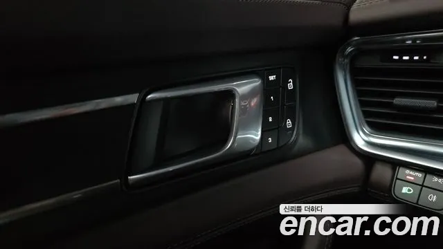 Porsche Panamera 971 — Фото автомобиля 28