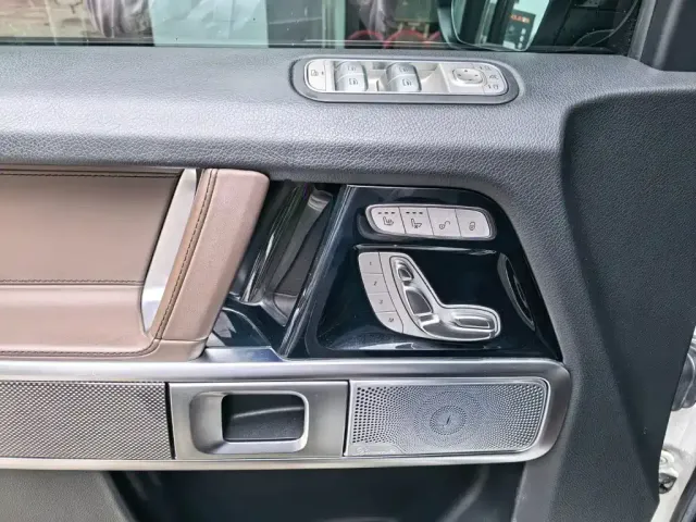 Mercedes-Benz G-Class — Фото автомобиля 3