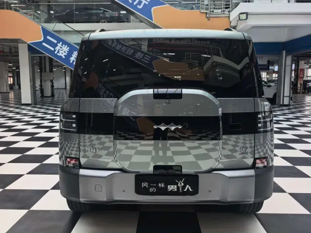 BYD FangChengBao Titanium 7 — Фото автомобиля 15