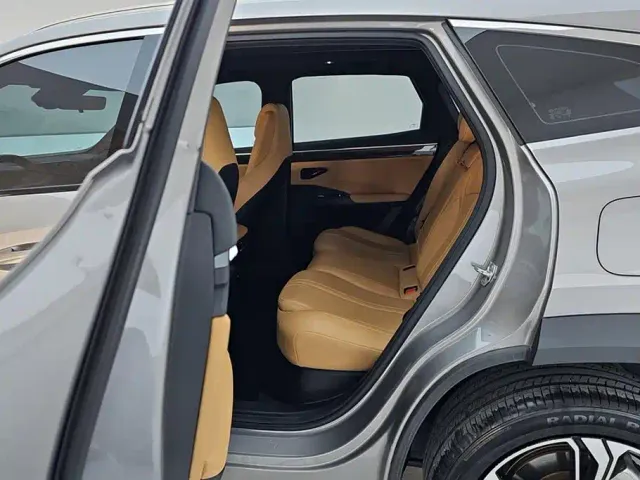 Geely Galaxy L7 — Фото автомобиля 11