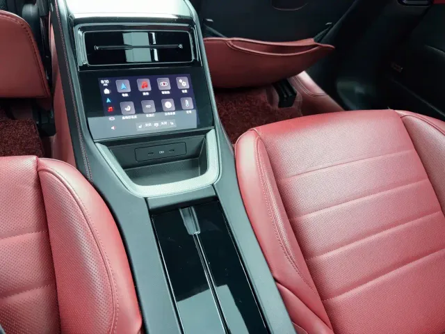Porsche Panamera — Фото автомобиля 11