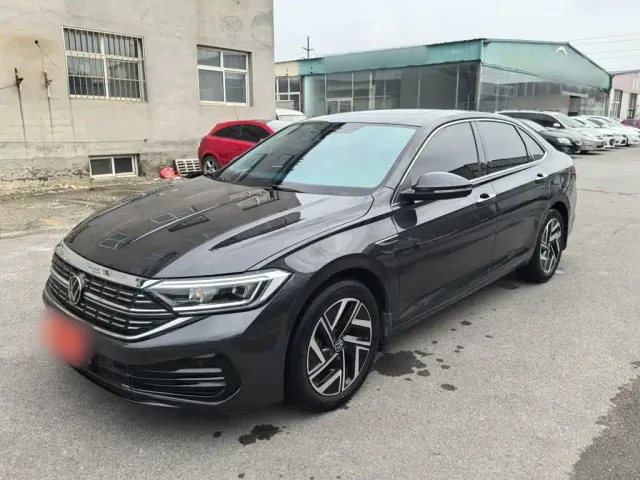Фотография автомобиля — Volkswagen Sagitar