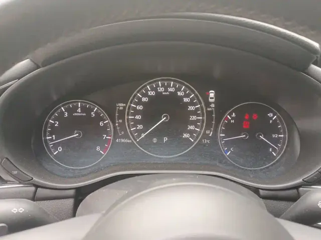 Mazda Axela — Фото автомобиля 7