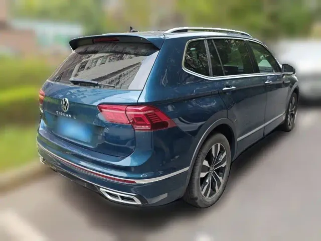 Volkswagen Tiguan L — Фото автомобиля 6