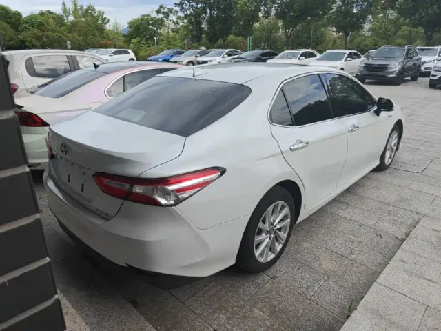 Toyota Camry — Фото автомобиля 6