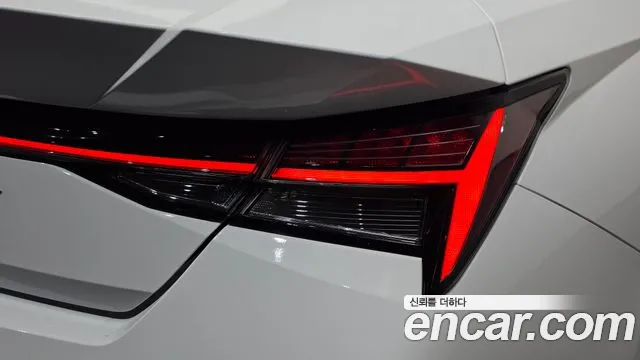 Hyundai Avante CN7 — Фото автомобиля 8