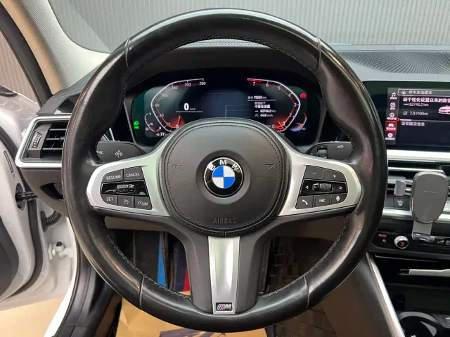BMW 3 Series — Фото автомобиля 9