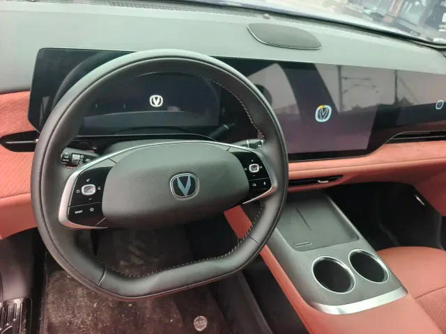 Changan CS75 Plus — Фото автомобиля 8