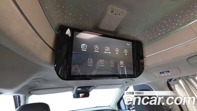 Kia Carnival Generation 4 — Фото автомобиля 24
